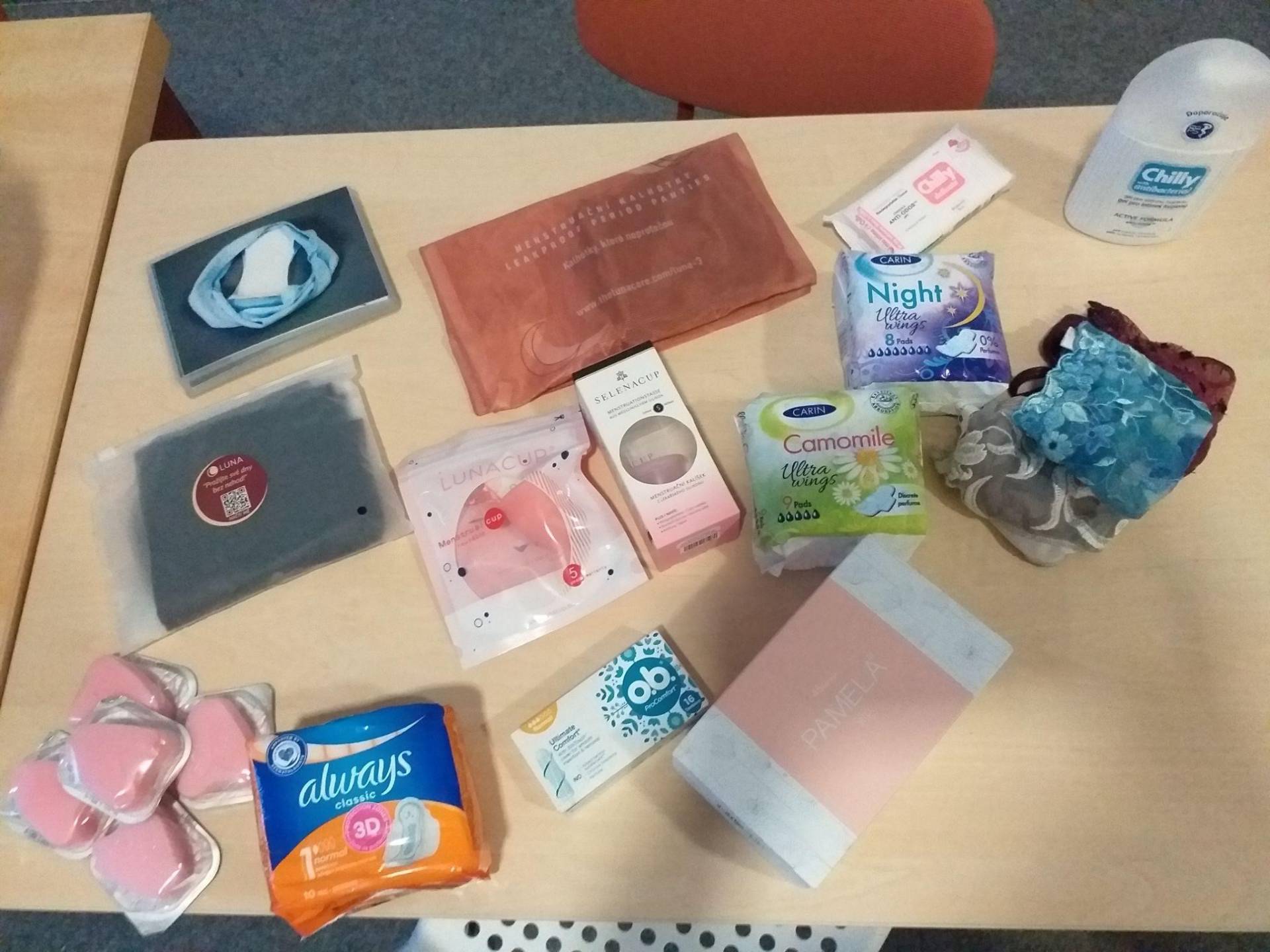 menstruační box_PAS.jpg